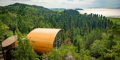 Panoramic cabin at Les Perchoirs du Cirque.