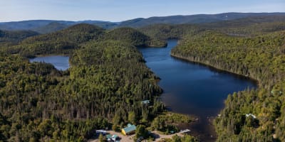 Aerial view of the Pourvoirie du Lac Croche.