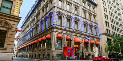 LHotel Montréal - Neo-Renaissance style building