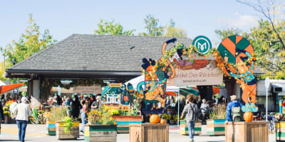 Market at the Station