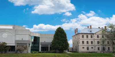 Musée pop et la vieille prison.