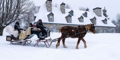 Horse- sleigh ride at the Baluchon Eco-villégiature.