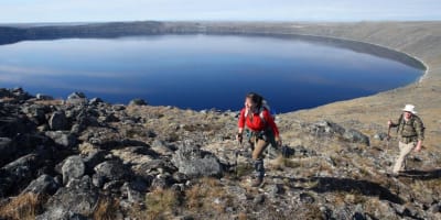 Hike to the crater, Parc national des Pingualuit.