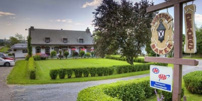 auberge_baker_1