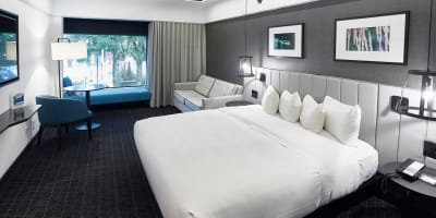 hilton_montreal_bonaventure_1