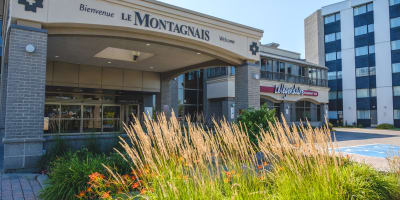 hotel_et_centre_des_congres_le_montagnais_1