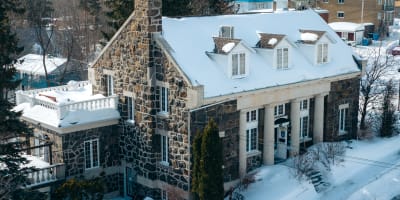 le_manoir_du_rocher_de_grand_mere_1_h