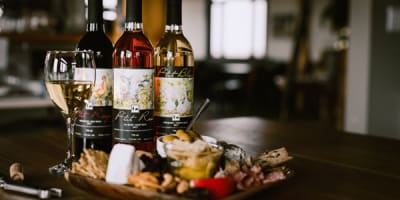 vignoble_petit_chariot_rouge_1_h