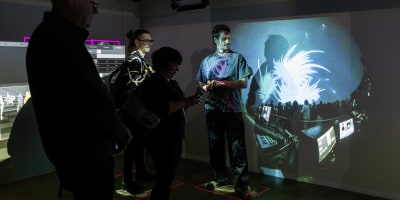 Société des arts technologiques (SAT).