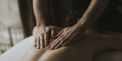 Massage au Strøm Spa Nordique.
