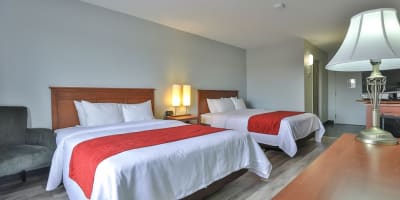 Comfort Inn & Suites Saint-Jérôme - Room with 2 beds