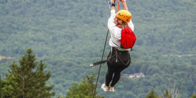 Tyrolienne géante au Mont SUTTON