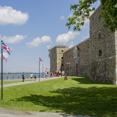Guided tour of the stone fort
