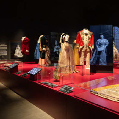 Costume Balls – Dressing Up History, 1870-1927