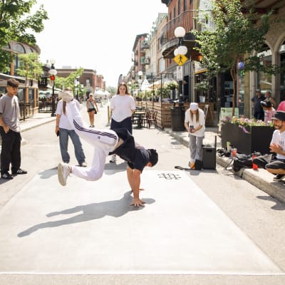 Performance and cypher by Hypnoze dance studio