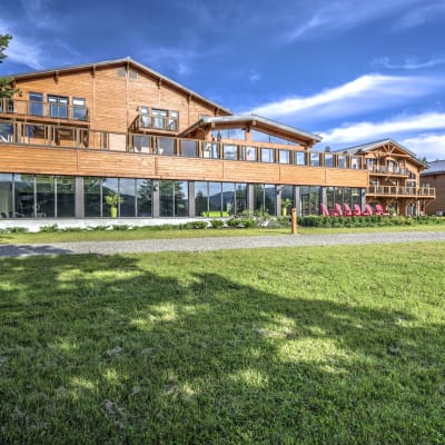 Spring Promotion – Getaway to Grand R