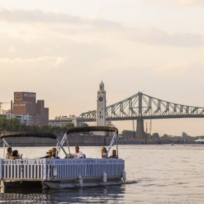 Electric Pontoon Rental Without Captain – Eco-Friendly Experience in the Old Port