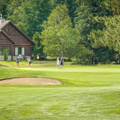 Golf Équinoxe Package