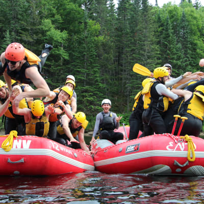 Bachelor | Bachelorette - Rafting