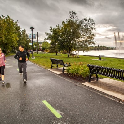 Lac-des-Nations Boardwalk