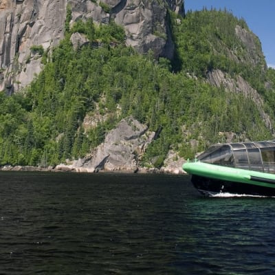 Sightseeing cruise aboard the Navettes maritimes du Fjord – 5 hours