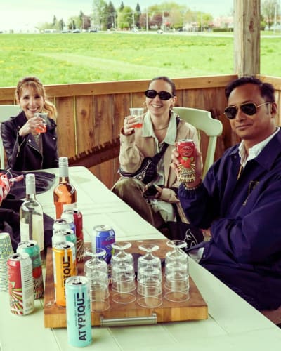 Dégustation dans l'aire de pique-nique/Tasting in the picnic area