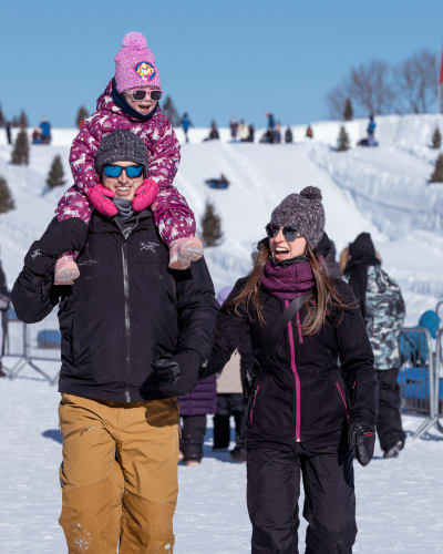 Winterlude - Snowflake kingdom - A family outdoors in winter