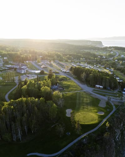 Camping/golf accommodation package