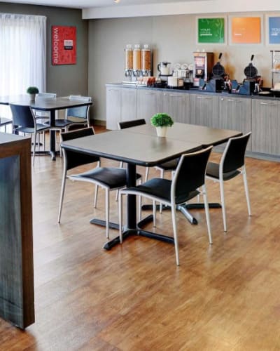 Comfort Inn Rivière-du-Loup - Salle de déjeuner