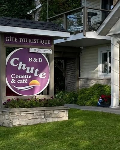 Gîte Chute Couette & Café - Facade