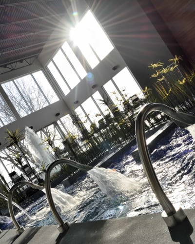 Noah Spa Venise-en-Québec - indoor pool