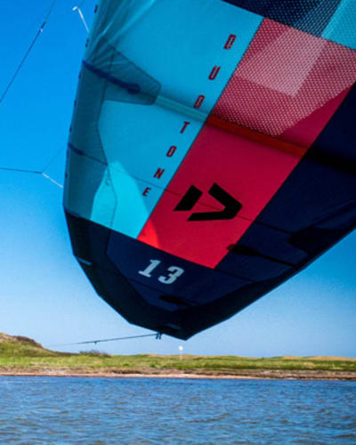 anhooked_kite_1
