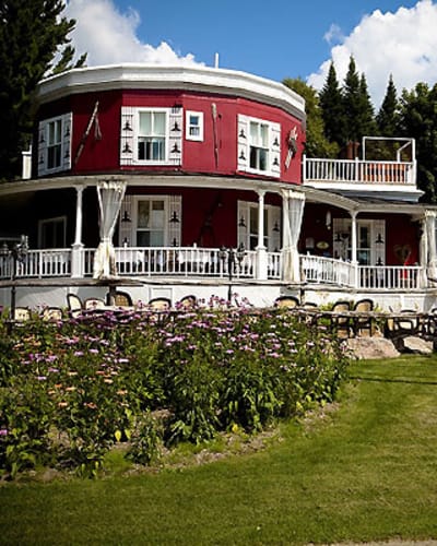 auberge_de_la_tour_du_lac_1