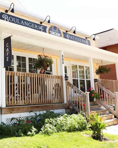 cafe_bistro___auberge_le_sunshine_1