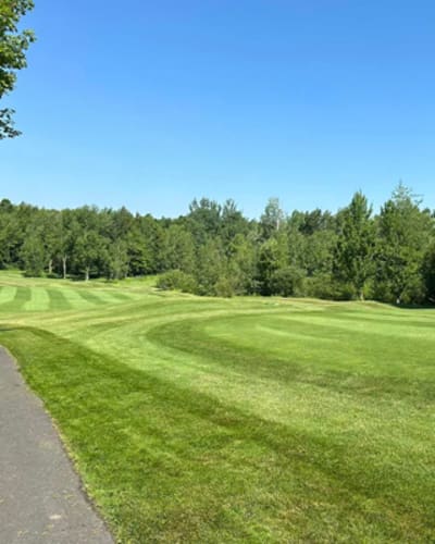 club_de_golf_le_rocher_de_roxton_pond_1
