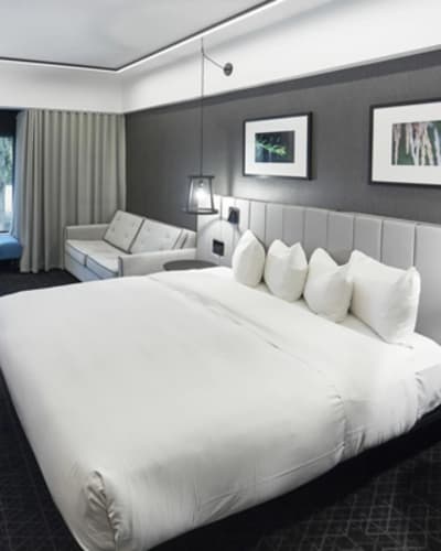 hilton_montreal_bonaventure_1