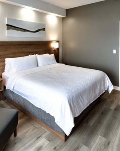 holiday_inn_express__suites_trois_rivieres_1