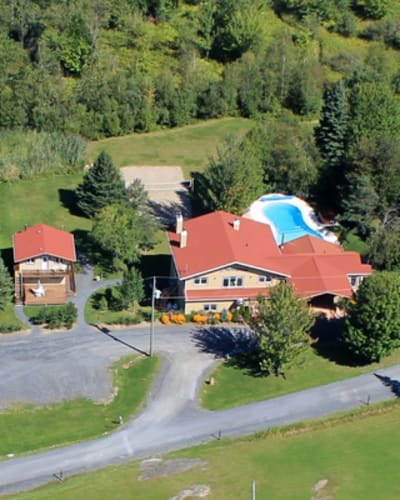 le_montagnard_hotel_condos_et_chalets_1