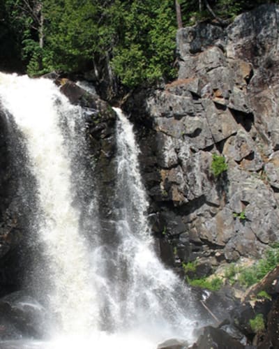 parc_regional_chutes_a_bull_1