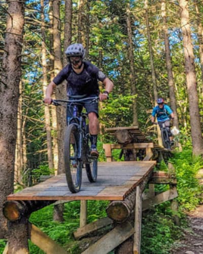 velo_de_montagne_au_mont_sutton_1