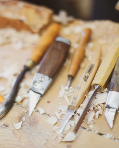 Outils de sculptures de bois.