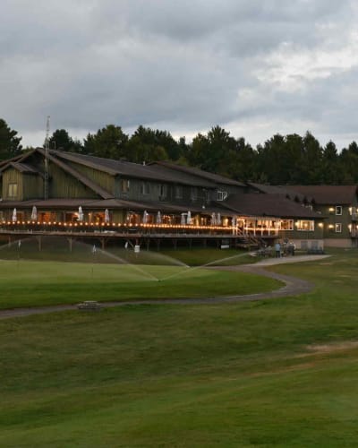 Summer night, Auberge et Club de Golf Héritage.