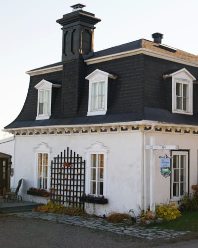 Extérieure de l'Auberge Le Petit Séjour.