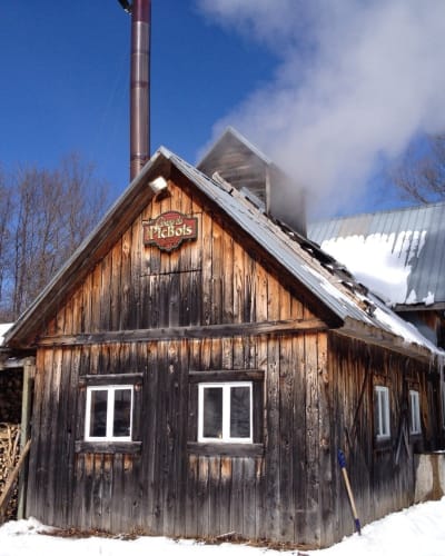 Extérieure de la Cabane du Pic Bois.
