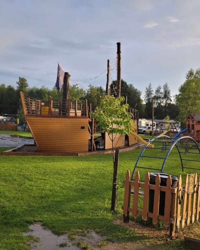 Pirate boat park at Camping de l'Estrie.