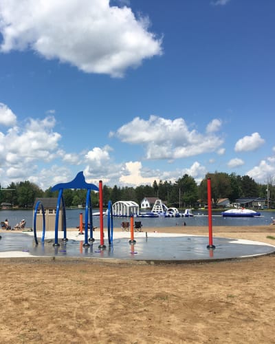 Camping Lac des Cyprès.
