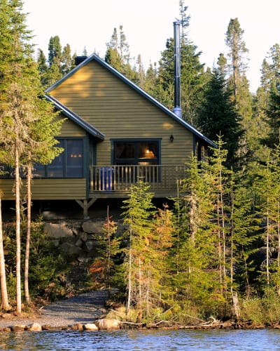 Chalet à la Réserve faunique des Laurentides.