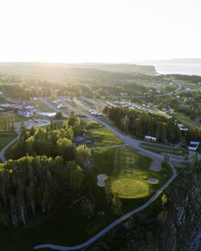 Camping/golf accommodation package