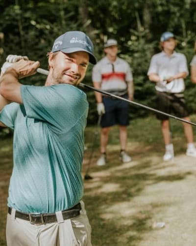 Golf package for 2 people