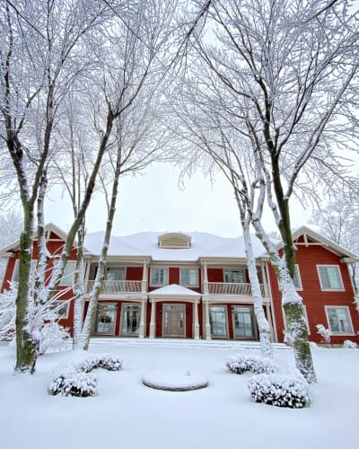 Château Venise - Exterior of the cottage in winter
